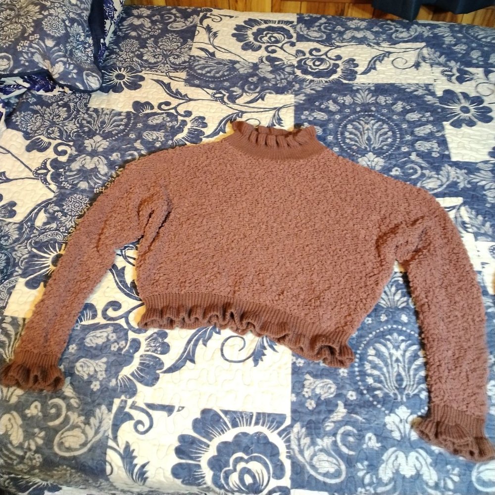 Listicle sweater, plum, extra long sleeves, ruffle trim